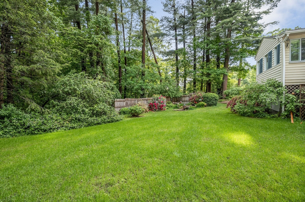 10 Northgate Road Tewksbury, MA 01876 - Photo 31 of 41