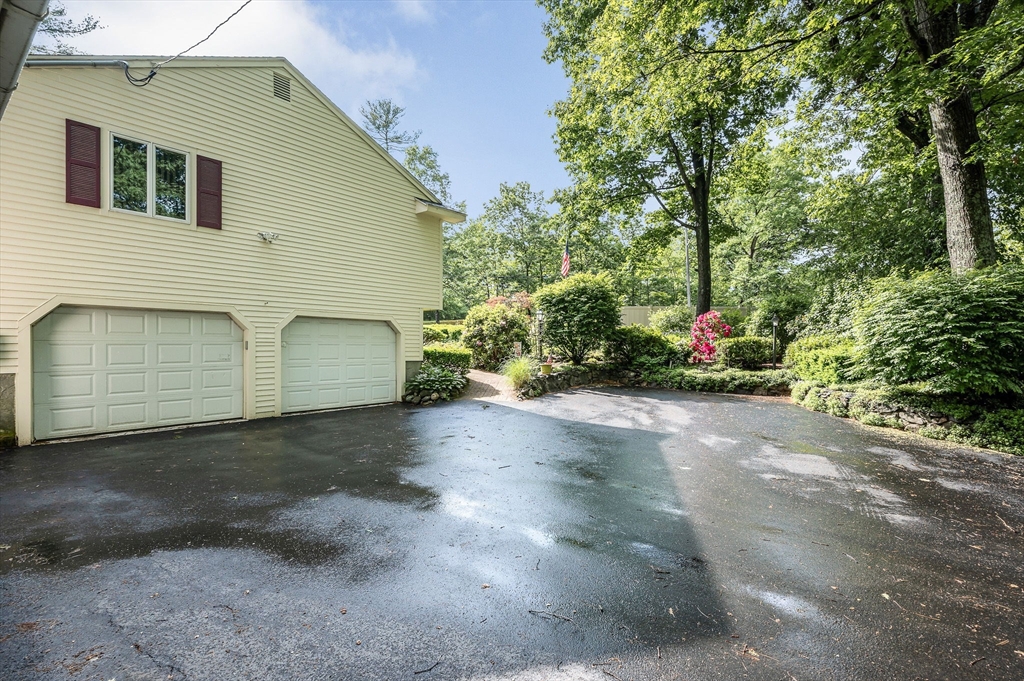 10 Northgate Road Tewksbury, MA 01876 - Photo 39 of 41