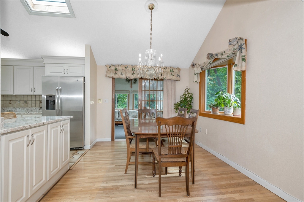 10 Northgate Road Tewksbury, MA 01876 - Photo 5 of 41