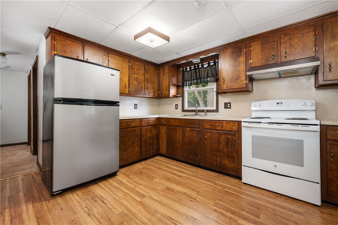 35 West Wrentham Road Cumberland, RI 02864 - Photo 23 of 45 1st Fl Rt Kitchen