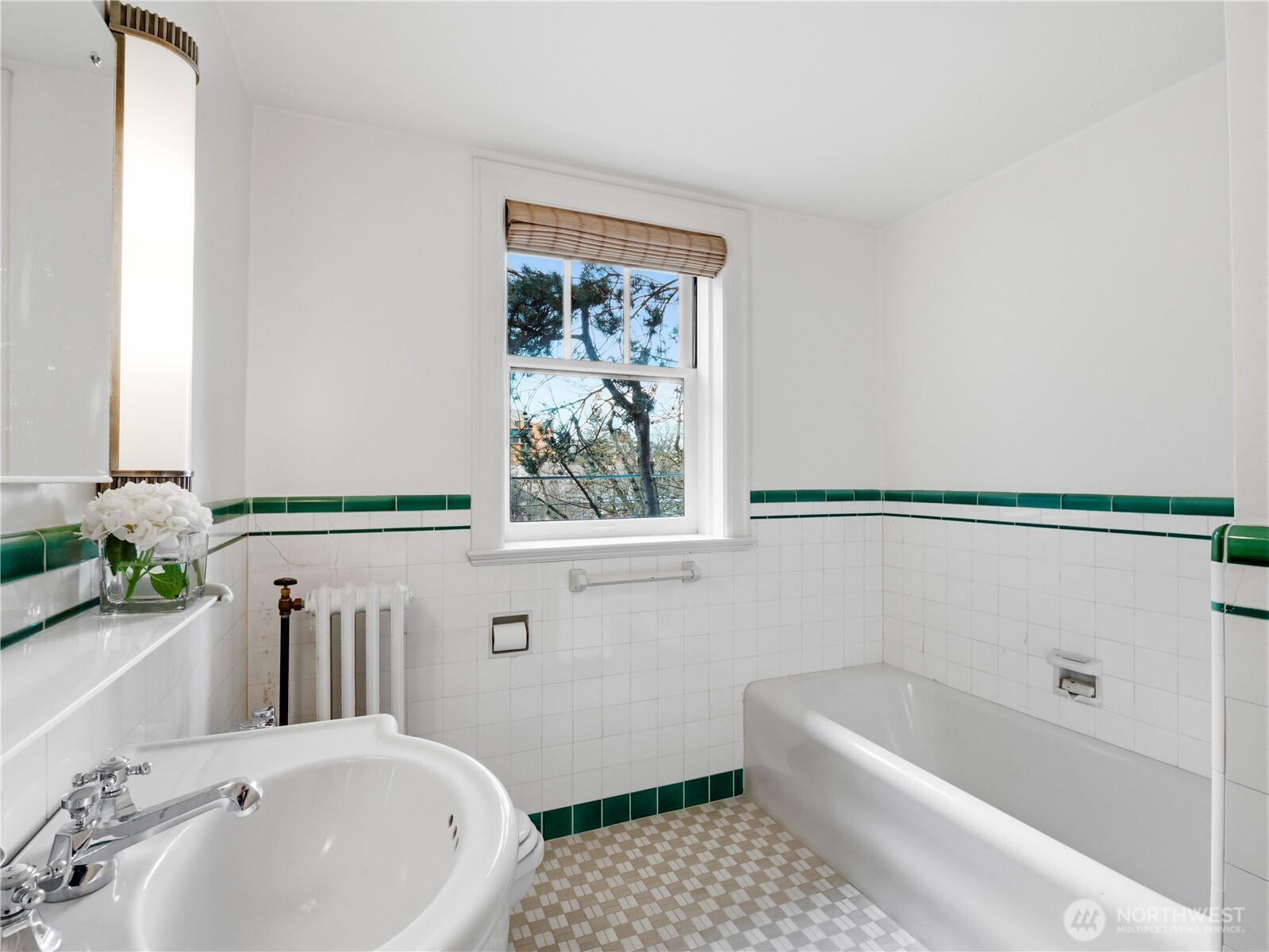 1223 Spring Street, Unit 300 Seattle, WA 98104 - Photo 24 of 40