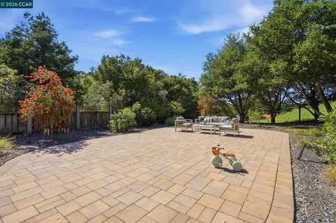 $2,795,000 | 2151 Sky View Court, Moraga, CA 94556