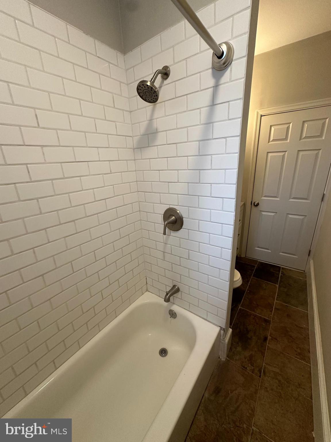 7242 Hollywood Road, Unit 1F Fort Washington, PA 19034 - Photo 11 of 18