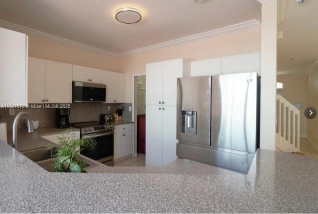 6364 Southwest 165th Avenue Miami, FL 33193 - Photo 3 of 14