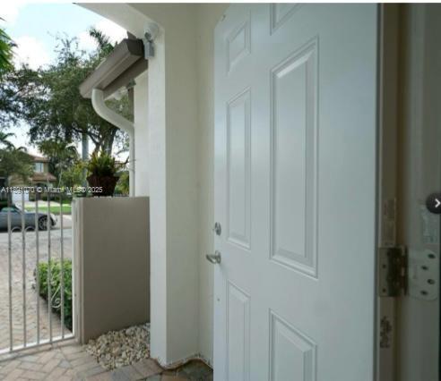 6364 Southwest 165th Avenue Miami, FL 33193 - Photo 9 of 14