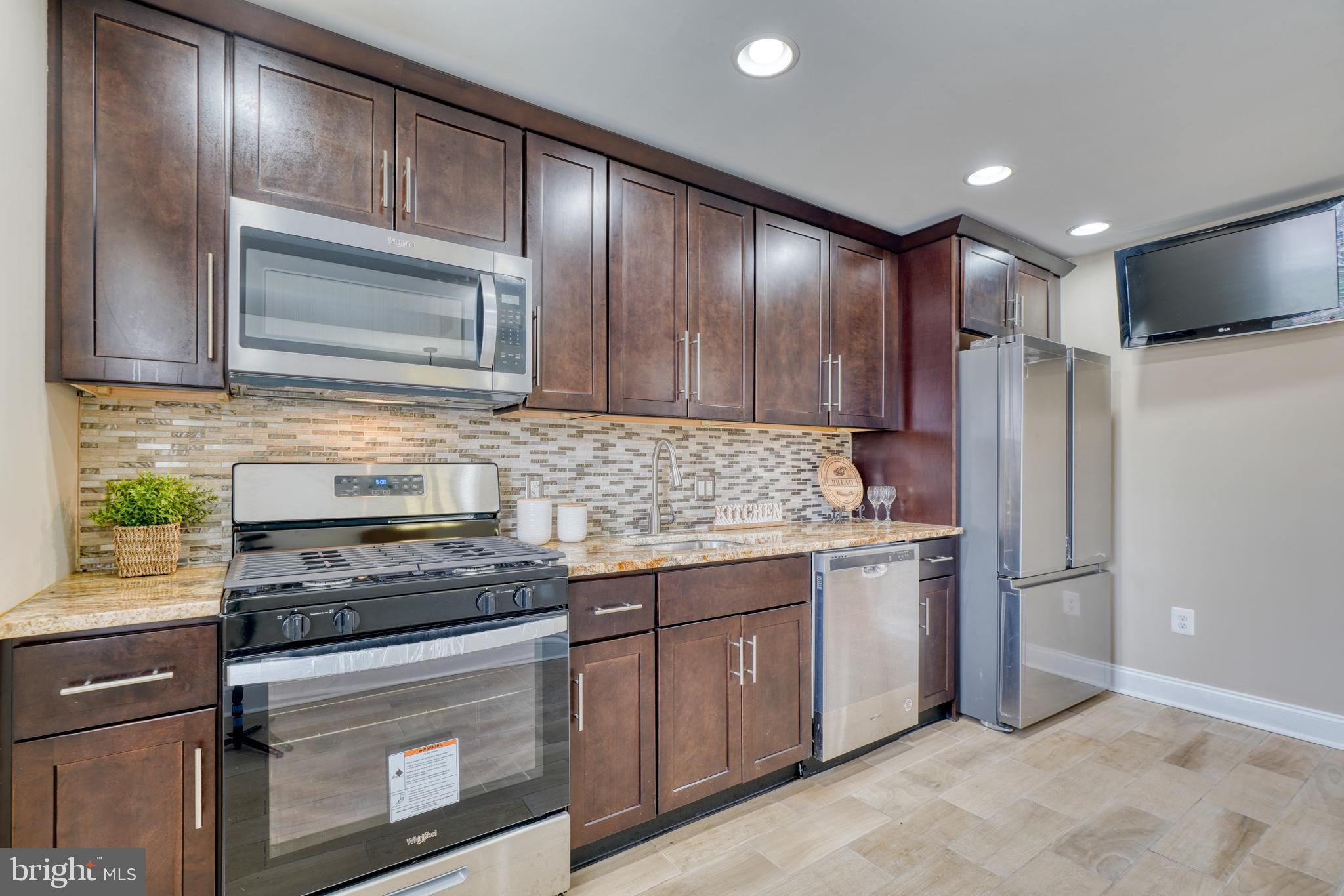 4058 Edgewood Road Baltimore, MD 21215 - Photo 21 of 52 Gallery Image 21