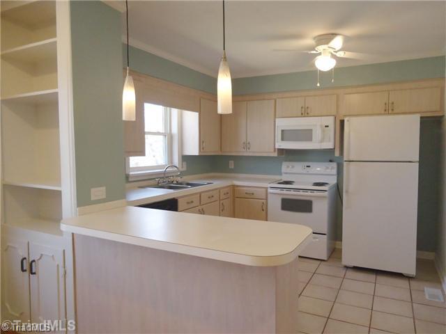2335 Amelia Road Pfafftown, NC 27040 - Photo 6 of 16 Kitchen.