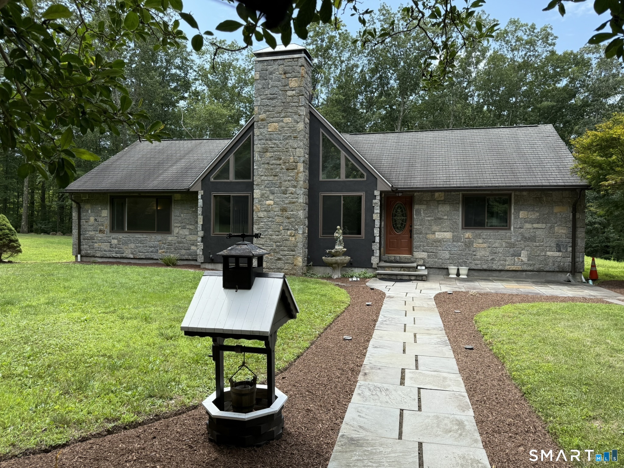 93 Pisgah Road Oxford, CT 06478 - Photo 1 of 24 Gallery Image 1