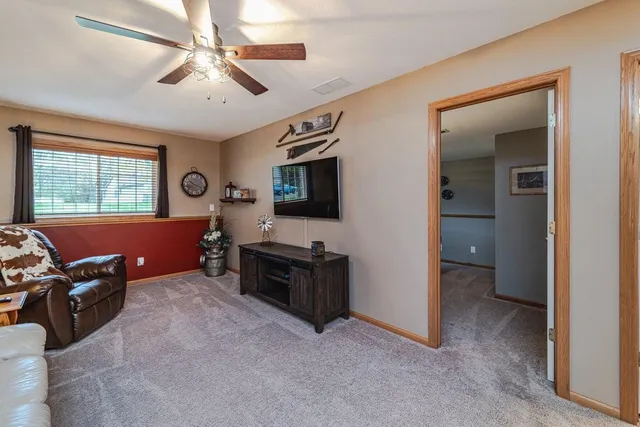 $430,000 | 2088 Eastway Avenue, Shakopee, MN 55379