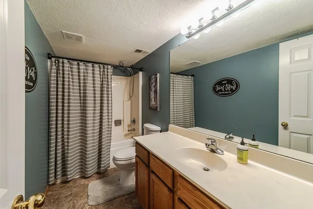 $430,000 | 2088 Eastway Avenue, Shakopee, MN 55379