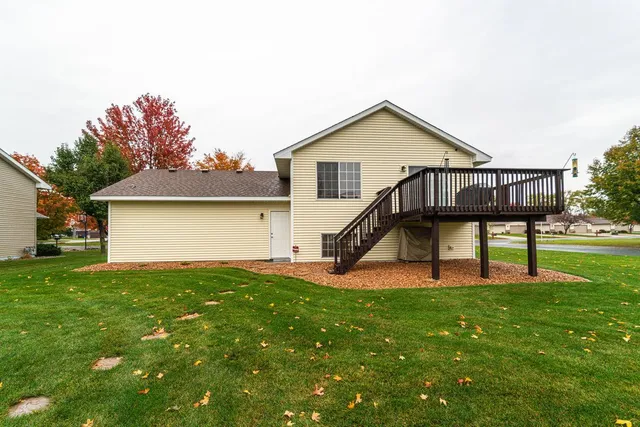 $430,000 | 2088 Eastway Avenue, Shakopee, MN 55379