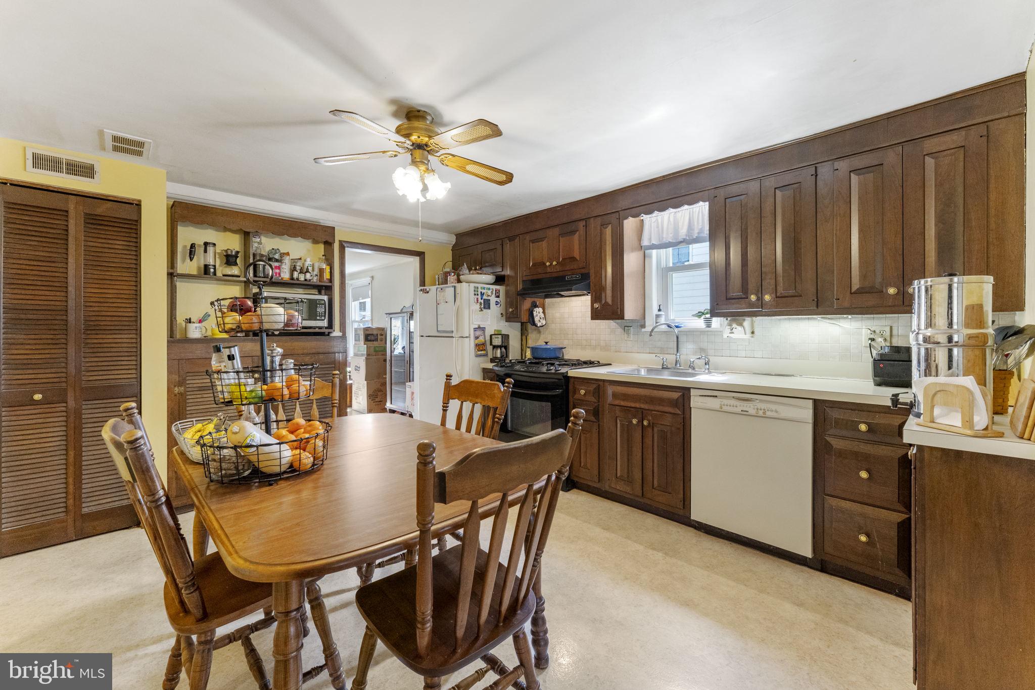 509 Coursey Road Oreland, PA 19075 - Photo 9 of 31
