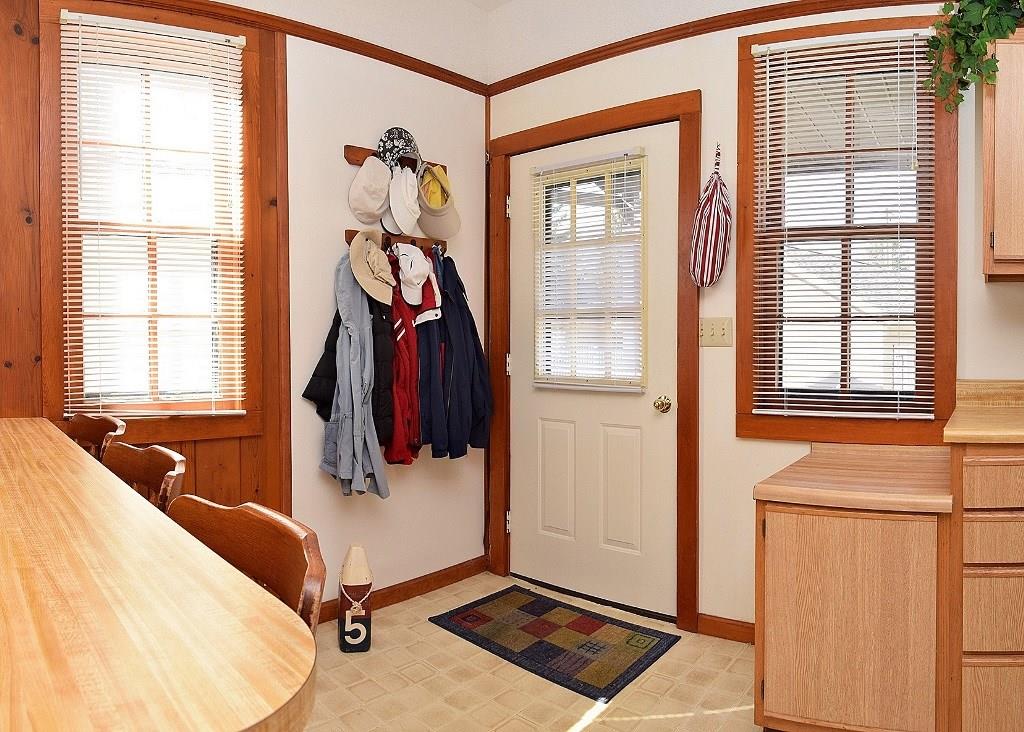 2103 Boulevard Street Rochester, IN 46975 - Photo 4 of 48