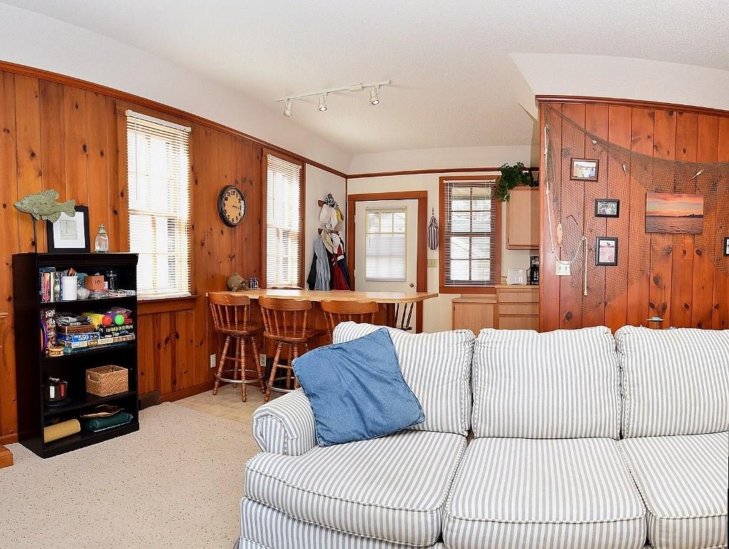 2103 Boulevard Street Rochester, IN 46975 - Photo 9 of 48