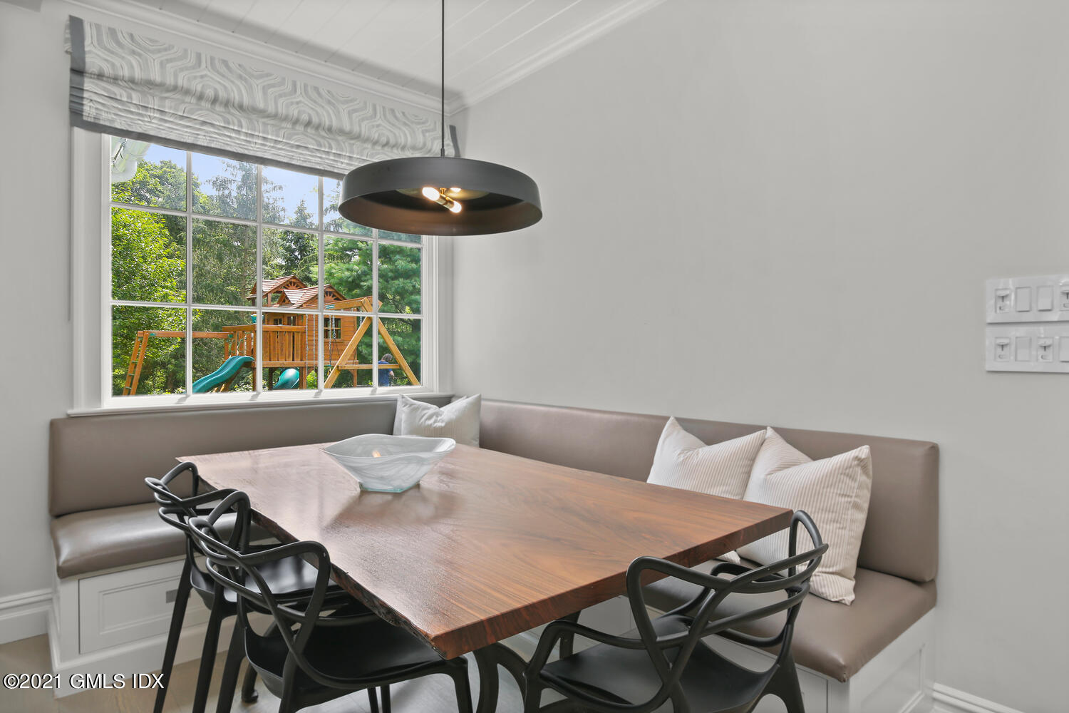 2 Sparrow Lane Greenwich, CT 06830 - Photo 46 of 55 2 Sparrow Ln Greenwich CT-large-068-064-