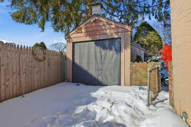 $525,000 | 22 West 12th Street, Huntington Station, NY 11746