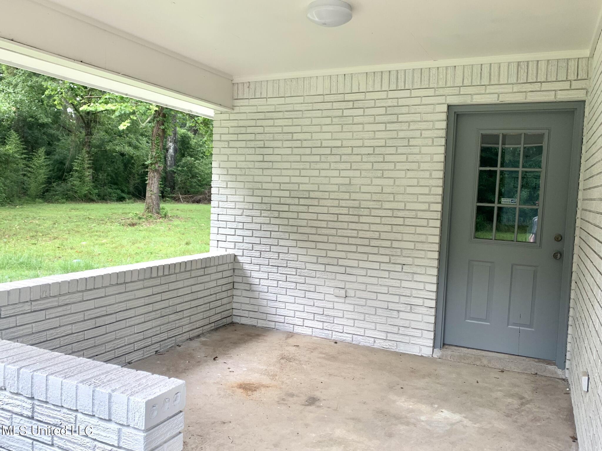 22448 William Ward Road Moss Point, MS 39562 - Photo 29 of 41 4C01E9BA-F00D-43DD-B3EB-A36006A8026D