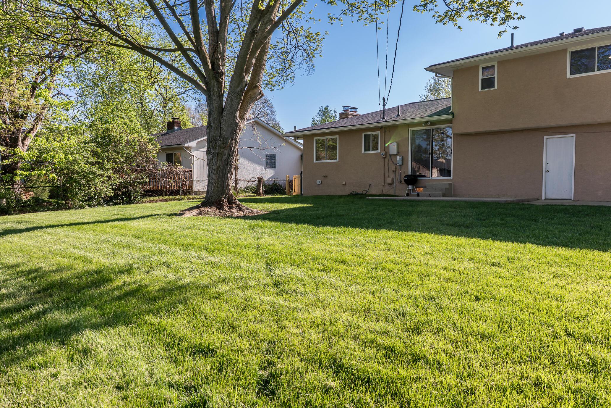 5533 Redwood Road Columbus, OH 43229 - Photo 41 of 51 Backyard