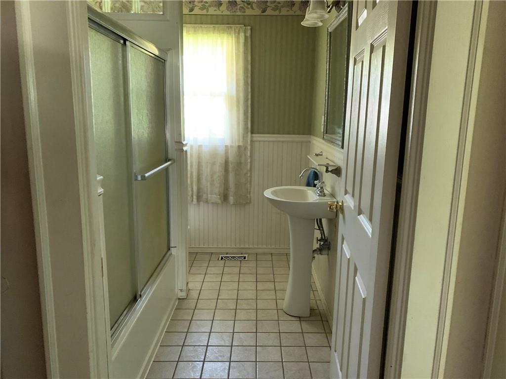 1315 South Hunter Road Indianapolis, IN 46239 - Photo 14 of 26 Gallery Image 14