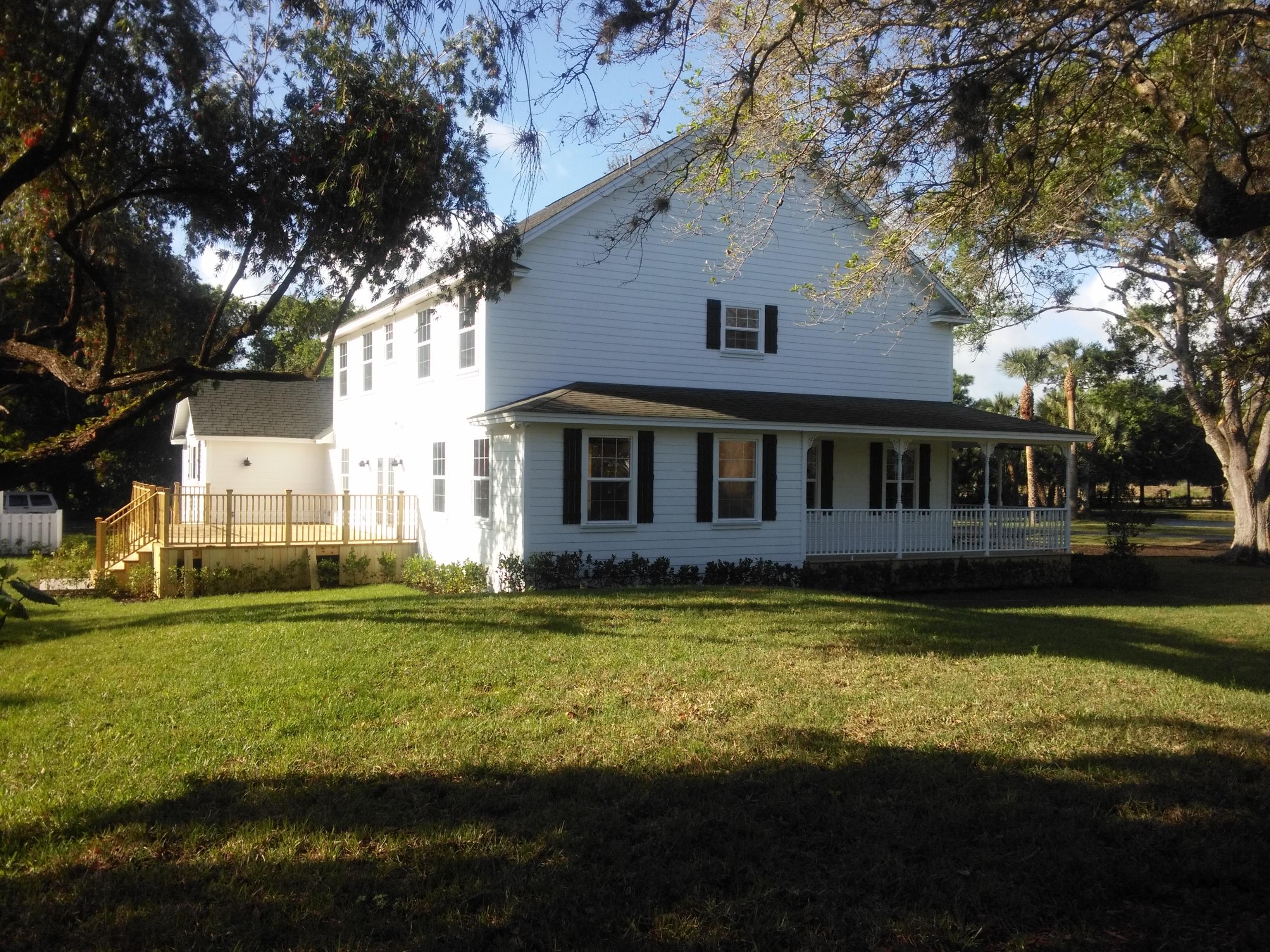 2376 Johnston Road Fort Pierce, FL 34951 - Photo 17 of 105 01_NorthSideView1