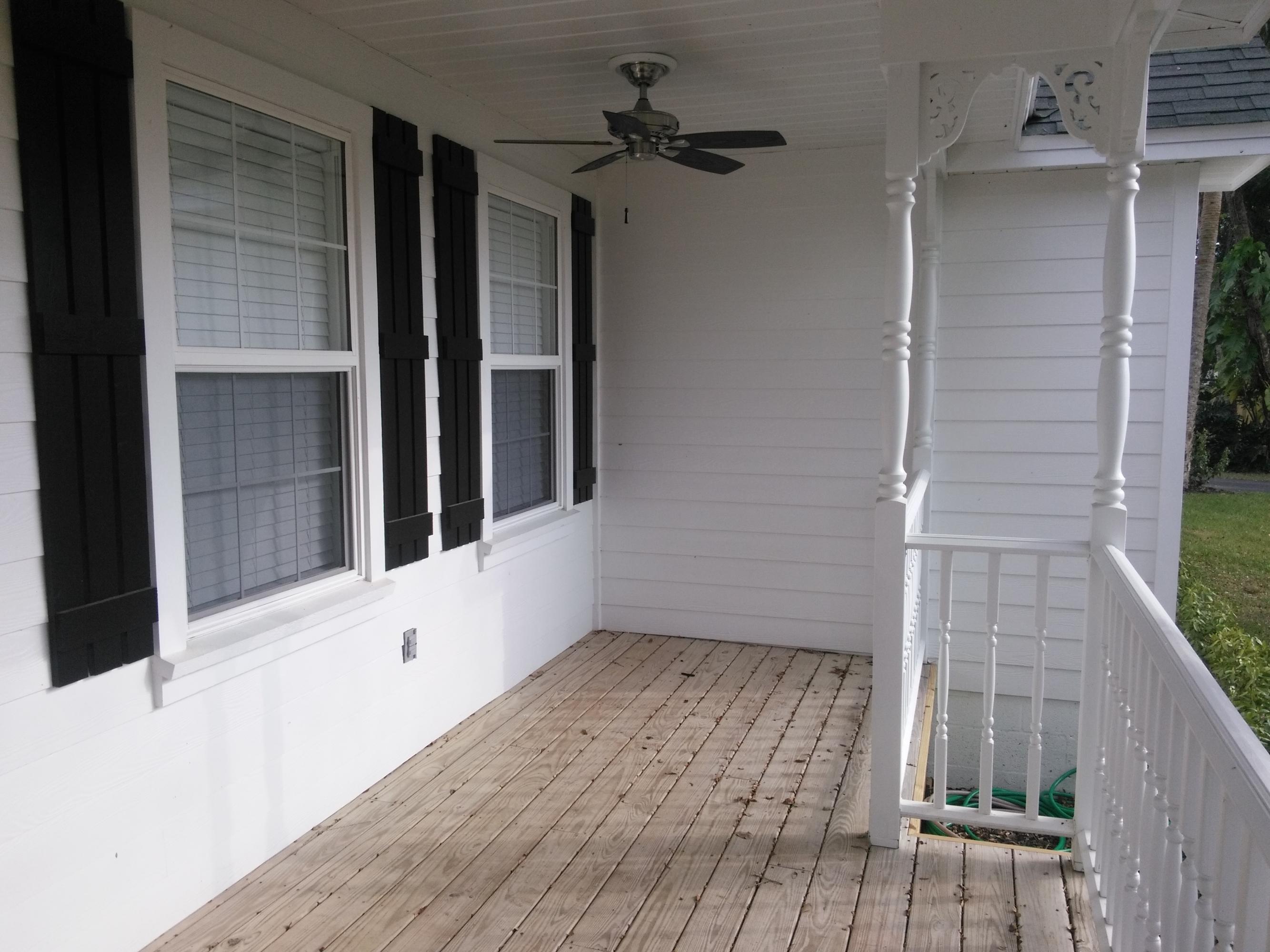 2376 Johnston Road Fort Pierce, FL 34951 - Photo 19 of 105 01_PorchFront2