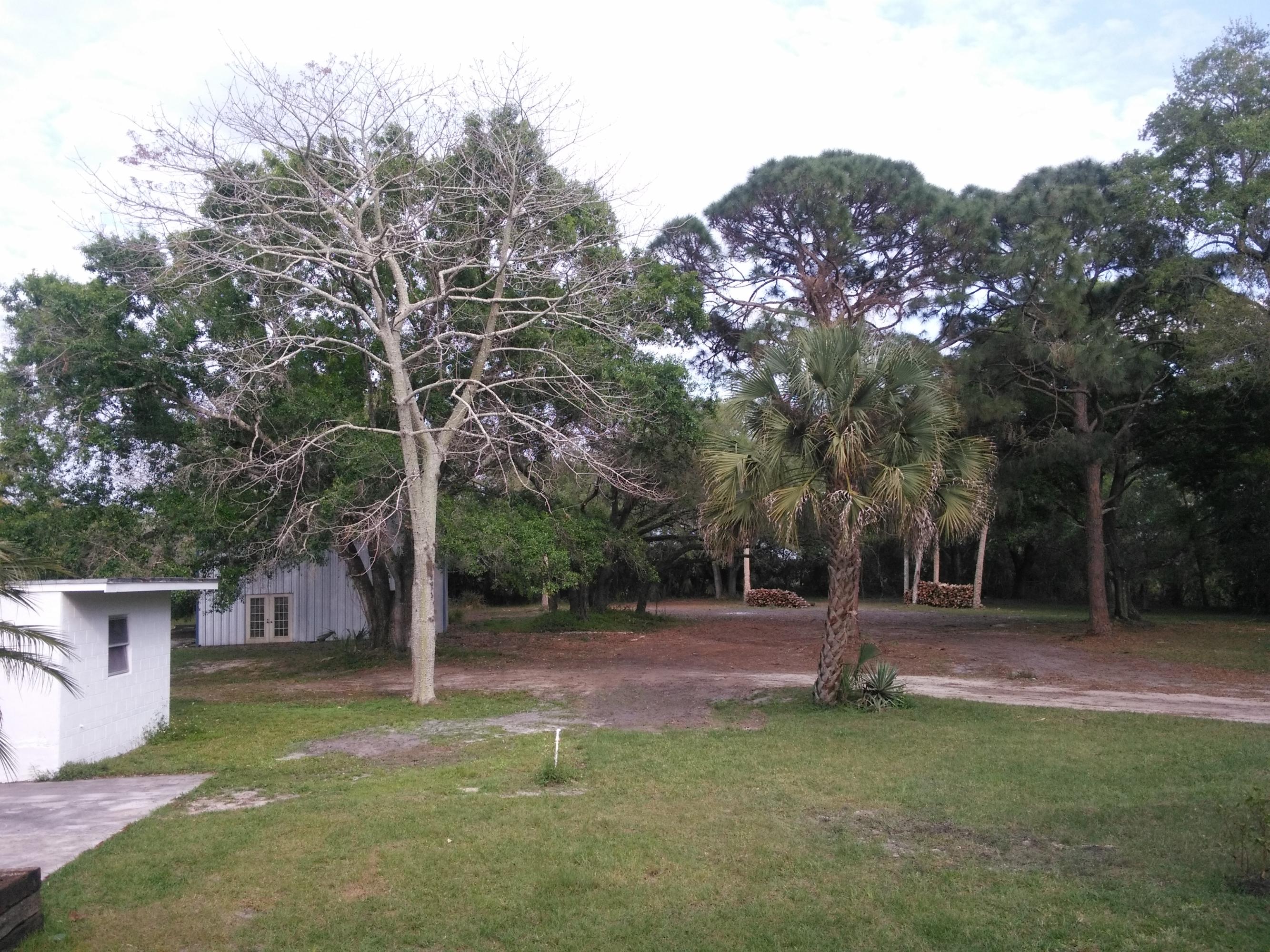 2376 Johnston Road Fort Pierce, FL 34951 - Photo 88 of 105 13_BackYard1