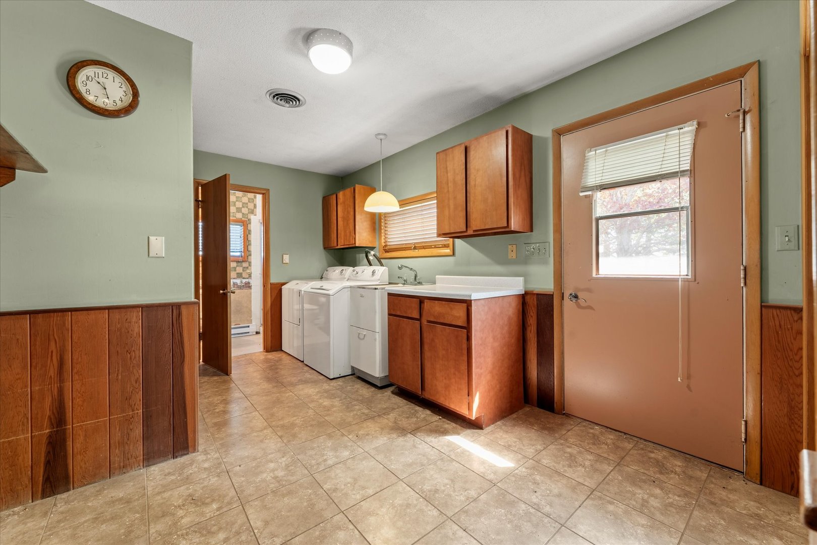 2501 North 4100 East Road Bellflower, IL 61724 - Photo 15 of 51
