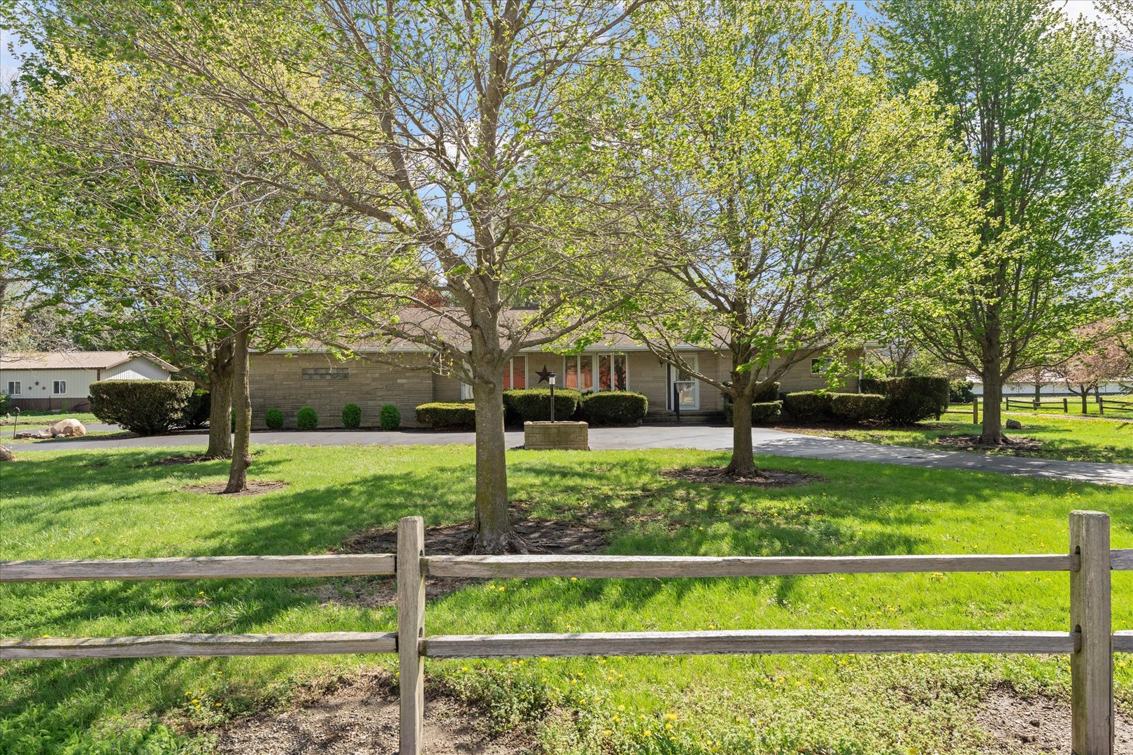 2501 North 4100 East Road Bellflower, IL 61724 - Photo 43 of 51