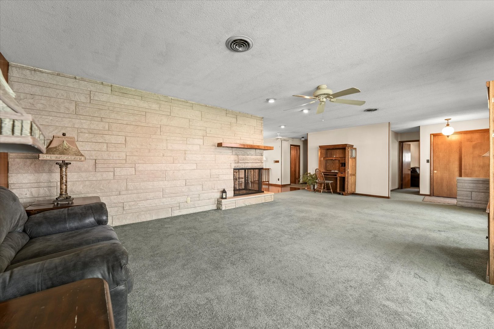 2501 North 4100 East Road Bellflower, IL 61724 - Photo 6 of 51