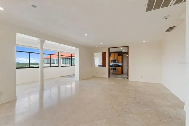 $2,900 | 2109 Bayshore Boulevard, Unit 1006, Tampa, FL 33606