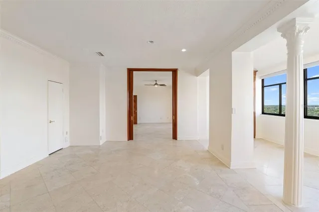 $2,900 | 2109 Bayshore Boulevard, Unit 1006, Tampa, FL 33606