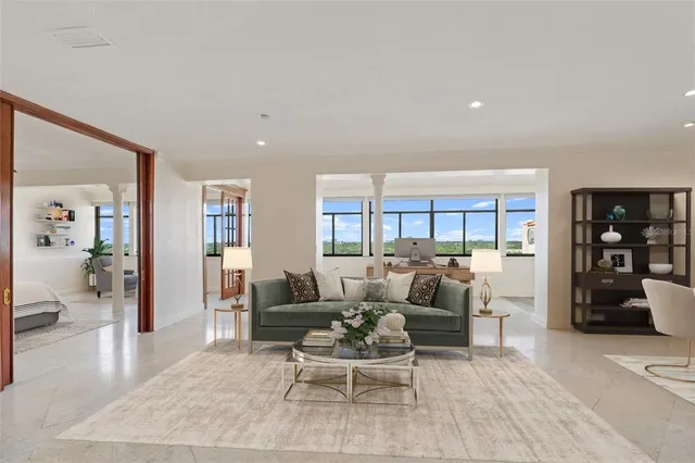 $2,900 | 2109 Bayshore Boulevard, Unit 1006, Tampa, FL 33606