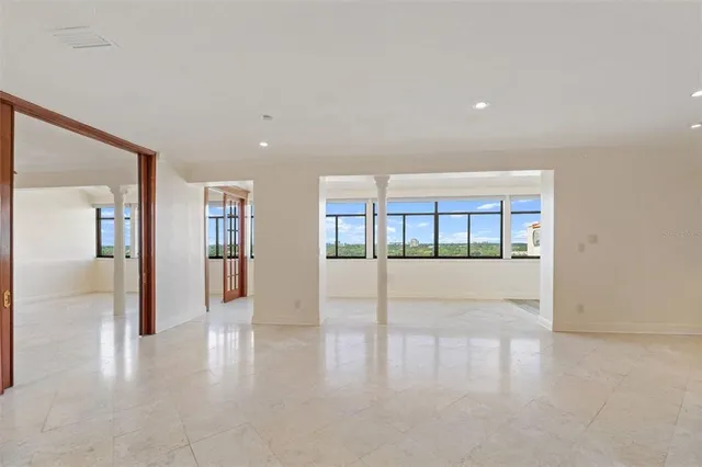 $2,900 | 2109 Bayshore Boulevard, Unit 1006, Tampa, FL 33606