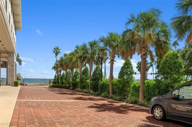 $2,900 | 2109 Bayshore Boulevard, Unit 1006, Tampa, FL 33606