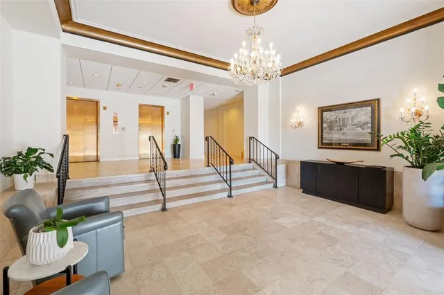 $2,900 | 2109 Bayshore Boulevard, Unit 1006, Tampa, FL 33606