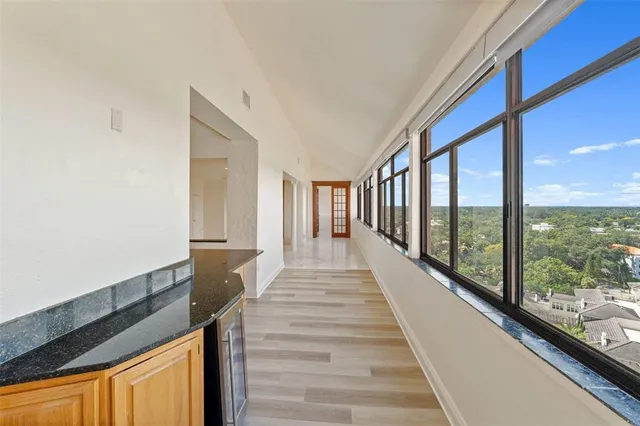 $2,900 | 2109 Bayshore Boulevard, Unit 1006, Tampa, FL 33606