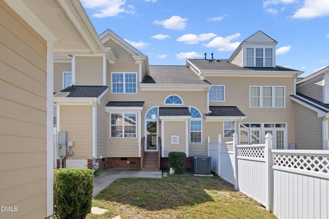 $399,900 | 1205 FairView Club Drive, Wake Forest, NC 27587