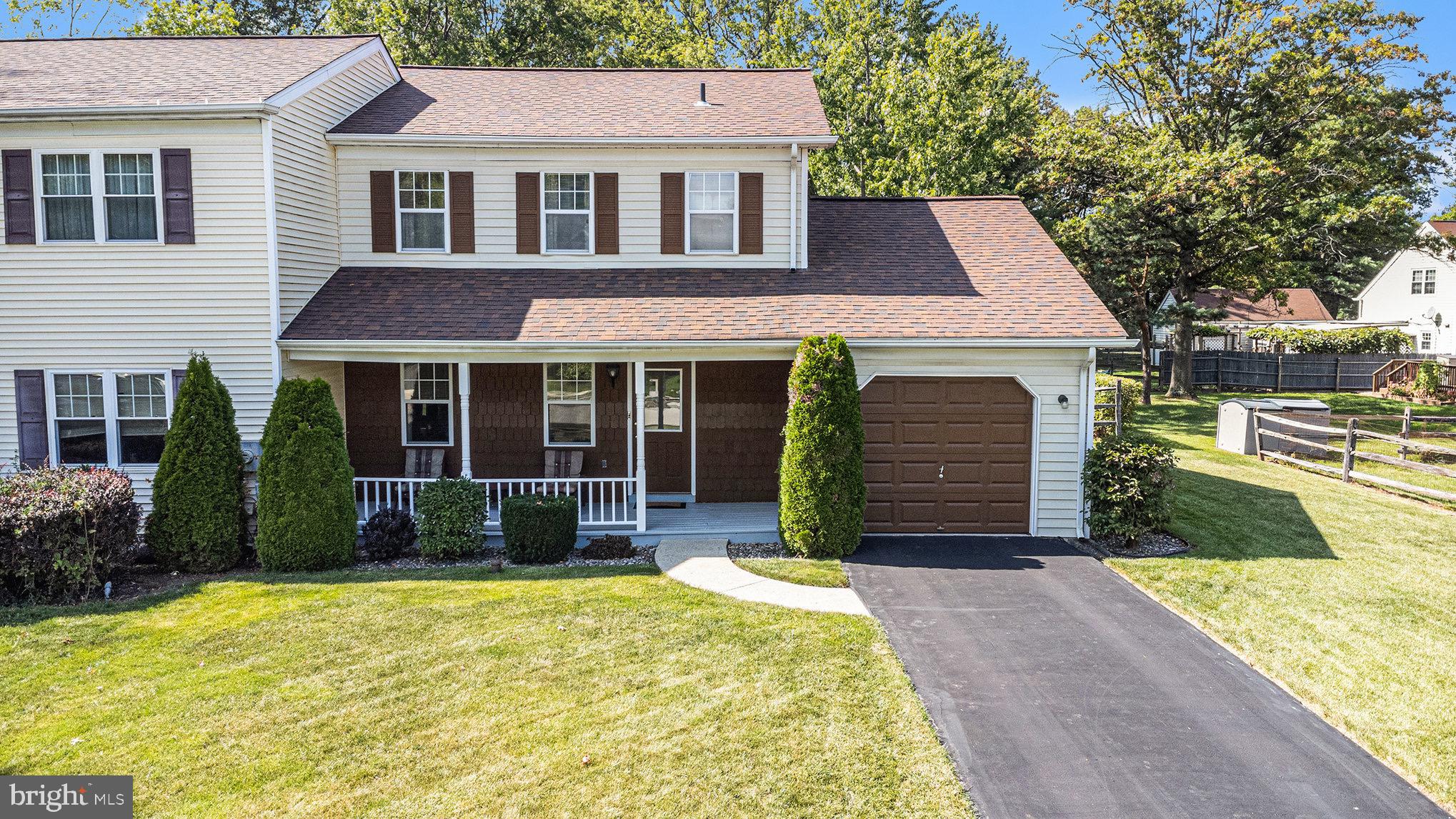 810 Hertford Drive Hatfield, PA 19440 - Photo 1 of 37 Gallery Image 1