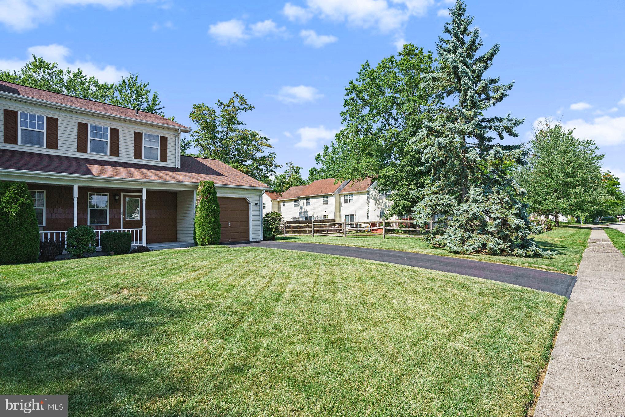 810 Hertford Drive Hatfield, PA 19440 - Photo 4 of 37 Gallery Image 4