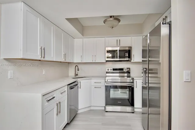 $2,700 | 4240 Village Drive, Unit B, Delray Beach, FL 33445