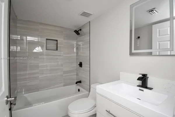 $2,600 | 4240 Village Drive, Unit B, Delray Beach, FL 33445