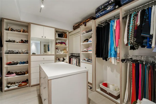 $20,000 | 430 Grand Bay Drive, Unit 1204, Key Biscayne, FL 33149