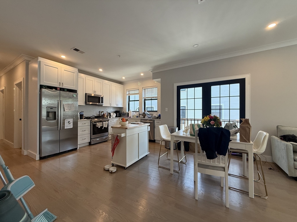 285 Lamartine Street, Unit 2 Boston, MA 02130 - Photo 3 of 13