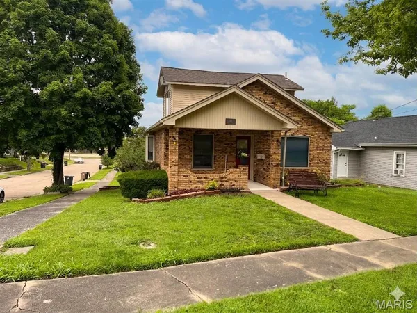 $219,900 | 601 North Sunset Boulevard, Cape Girardeau, MO 63701