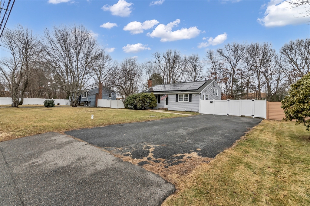 157 Spring Street East Bridgewater, MA 02333 - Photo 2 of 25