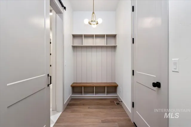 $1,099,000 | 3323 West Golden Barrel Street, Eagle, ID 83616