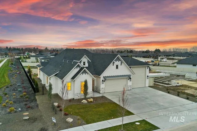 $1,099,000 | 3323 West Golden Barrel Street, Eagle, ID 83616