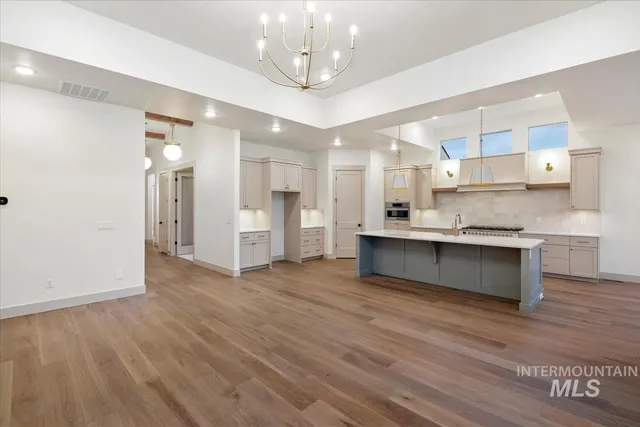 $1,099,000 | 3323 West Golden Barrel Street, Eagle, ID 83616