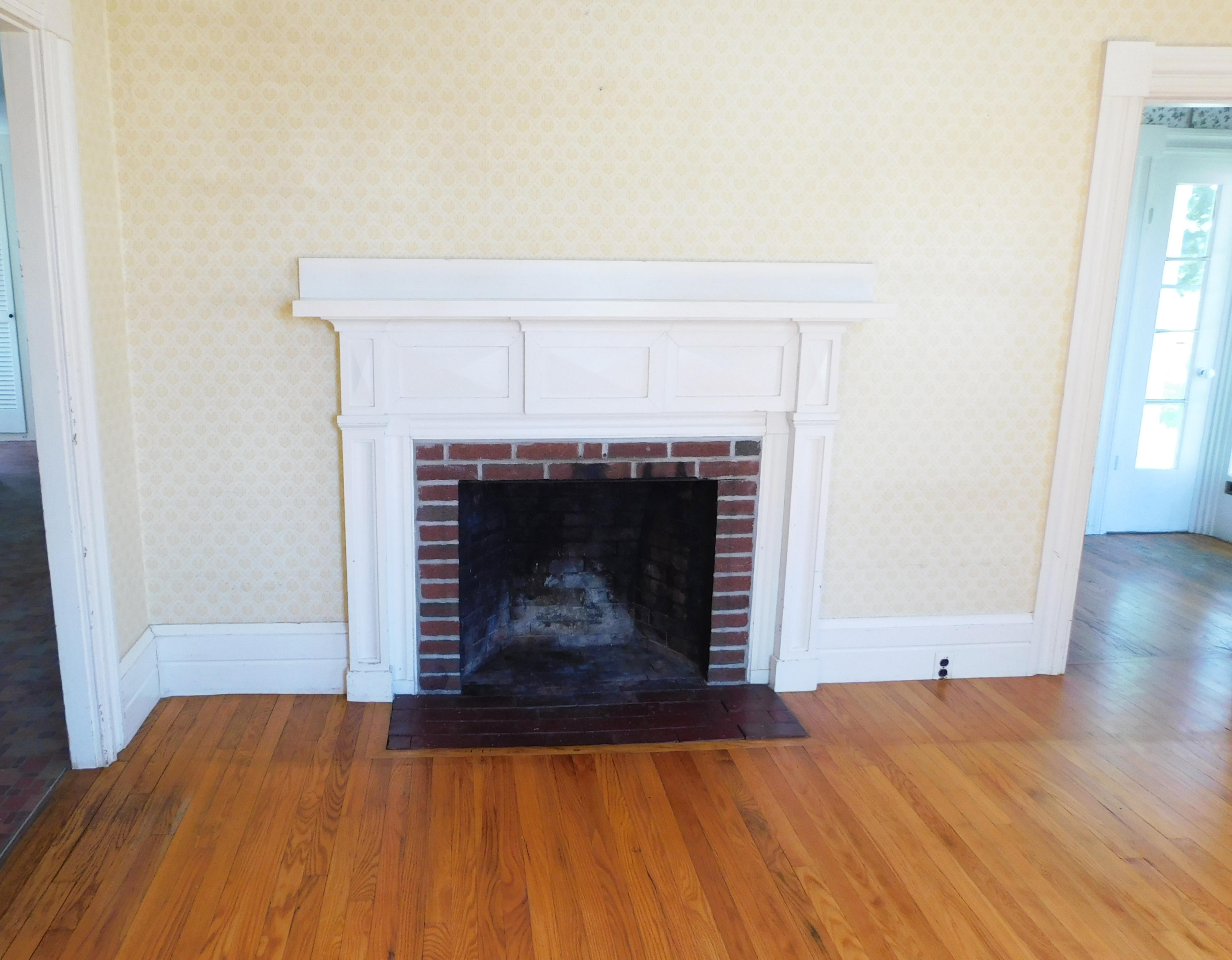 12 High Street Kennebunk, ME 04043 - Photo 5 of 17 DSCN0055