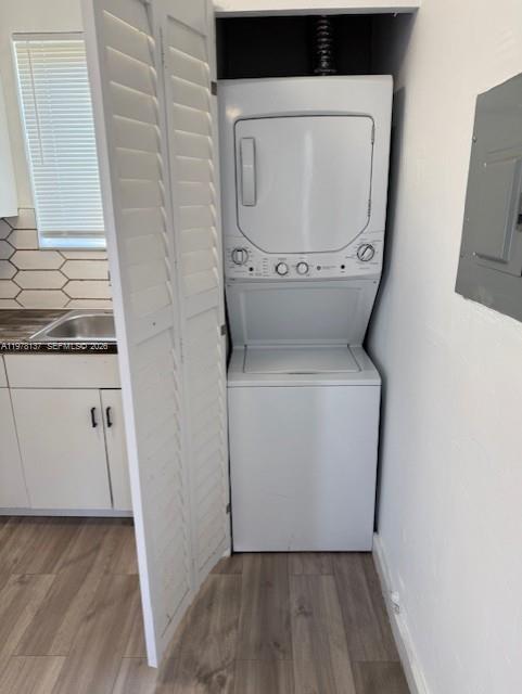 842 Southwest 3rd Street, Unit 844 Miami, FL 33130 - Photo 7 of 11 a utility room with dryer and washer
